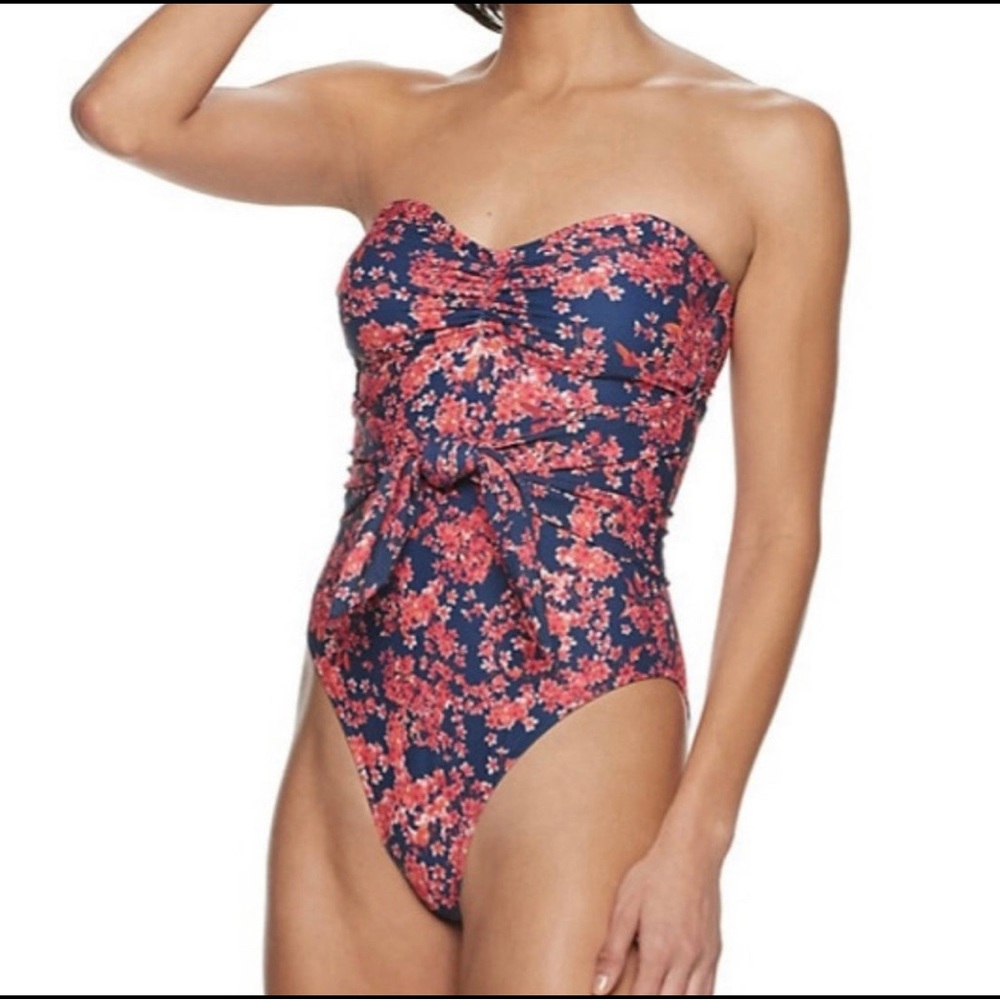 WeWoreWhat One piece swimsuit
